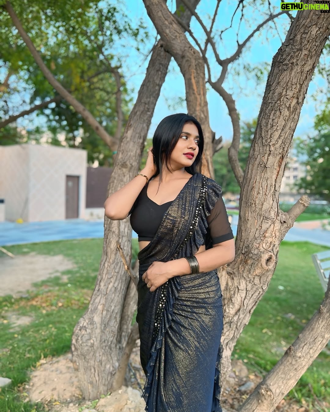 Priya Rathore - 1.2K Likes - Dekha Ek Khwaab to silsile hue ☘️🫶🏼