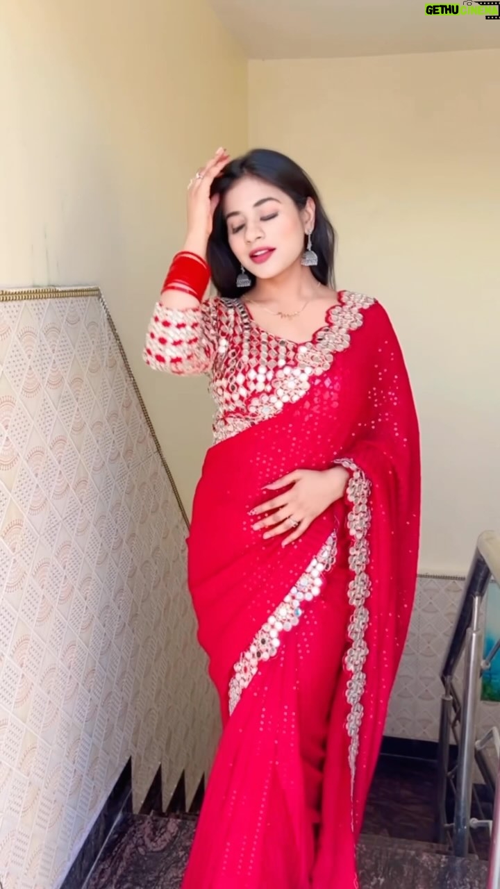 Priya Rathore - 1.4K Likes - Beautiful saree by 
@kac_all_collection
