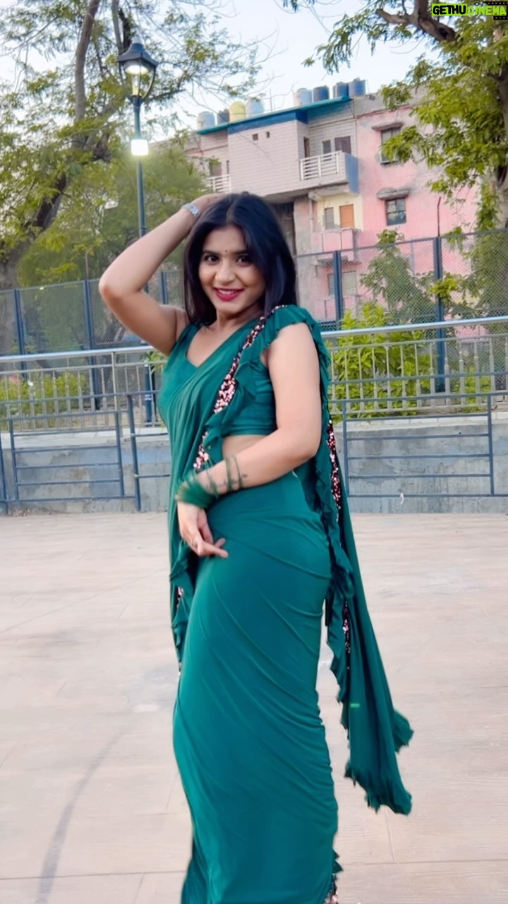 Priya Rathore - 2.3K Likes - Itna bhi kya Akkad Na? 😂 

@pooja_rathore_official 

#instareel #reels #instamusic #trendingsongs #reelstrending
