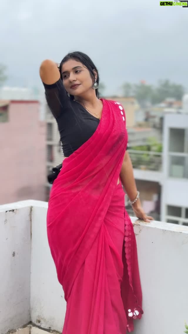 Priya Rathore - 1.2K Likes - 🙈baarish Ho rahi hai ?  ap ki  city me 😁 

@priyaa_rathore_official 

#reeitfeelit #reelsofinstagram #reel
