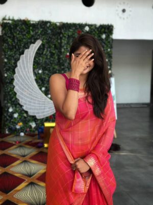 Priya Vadlamani Instagram - To a good day ✨️🌻