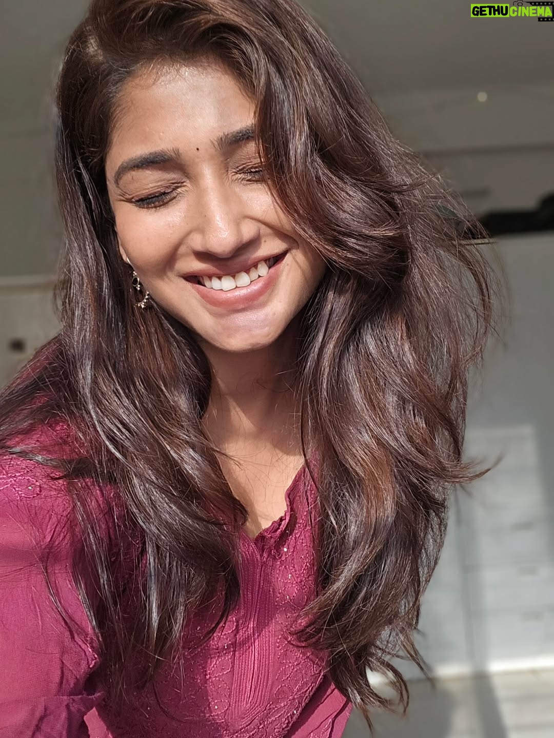 Priya Vadlamani - 66.2K Likes - We love a good golden hour 🌻