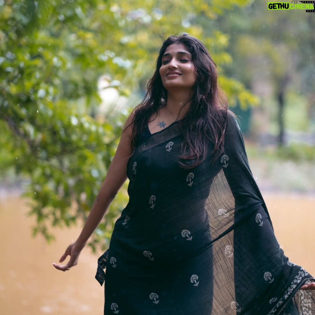 Priya Vadlamani - 68.1K Likes - It's that time of the year again...@the_pixel_farmer when when when are we shooting again ??✨️🩵