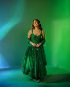 Actress Priya Varrier HD Photos and Wallpapers October 2025
