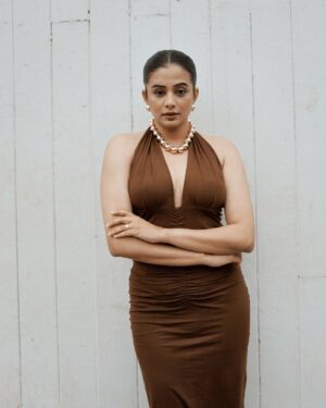 Priyamani Instagram - Wearing my coffee, not drinking it.
.
.
Wearing @neonthelabelsofficial @viralmantra 
Jewels by @aquamarine_jewellery
Shoes by @oceedeeshoes 
📸 @cinesarang.co
Styled by @theitembomb 
MUAH @pradeep_makeup @shobhahawale