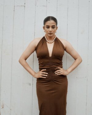 Priyamani Instagram - Wearing my coffee, not drinking it.
.
.
Wearing @neonthelabelsofficial @viralmantra 
Jewels by @aquamarine_jewellery
Shoes by @oceedeeshoes 
📸 @cinesarang.co
Styled by @theitembomb 
MUAH @pradeep_makeup @shobhahawale
