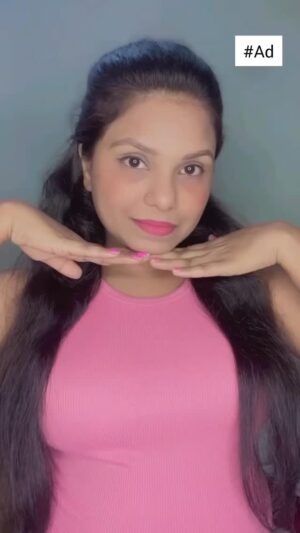Priyanka Bhagat Instagram - #AD
Melasma, acne scars, and pigmentation? This SPF does it all! šāØ Say hello to bright, even-toned skin! #GlowAndProtect
#Ponds #PondsIndia #Sunmiracle #NonStickySunscreen #SPF50 #Niacinamide #Affordablesunscreen #PondsSunscreen #Explore #PondsSunMiracle #SPF50 #GlowAndProtect #NoMoreSunDamage #NiacinamideGlow #PondsSunscreen #SPFThatCares #SunKissedNoMore #HealthySkinEveryDay #NonStickySPF