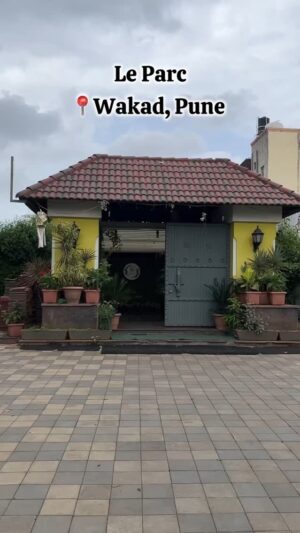 Priyanka Bhagat Instagram - Celebrate life's special moments with @leeparc.wakad is the perfect place for birthdays, anniversaries, and more. Delicious food, craft cocktails, and a memorable atmosphere await!
#punekars #punerestaurants #punefoodblogger #punefoodies #punediaries