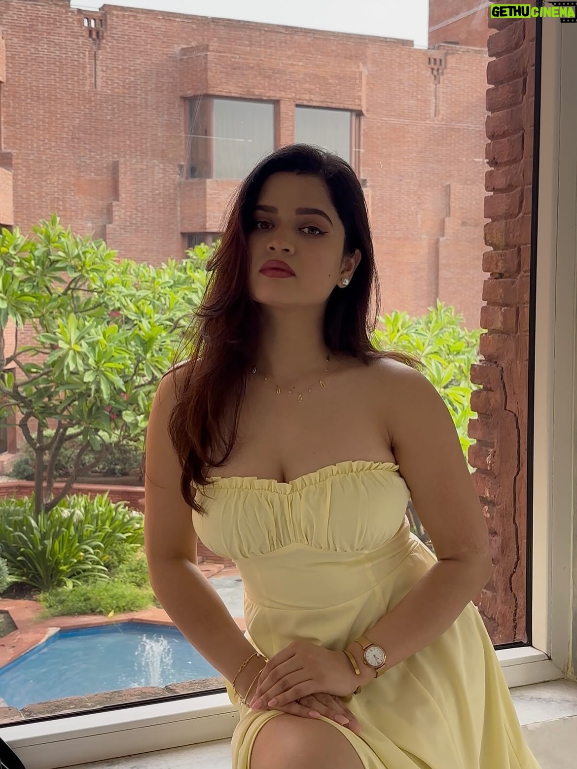 Priyanka Chaturvedi - 4.8K Likes - Buttery yellow 💛