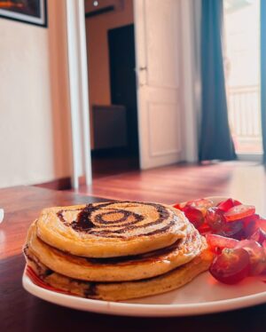 Priyanka Chaturvedi Instagram - A little moment for my gym fit… and my pancake obsession 🥞🧡😌