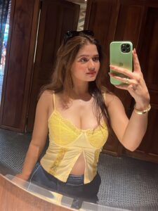 Actress Priyanka Chaturvedi HD Photos and Wallpapers September 2025