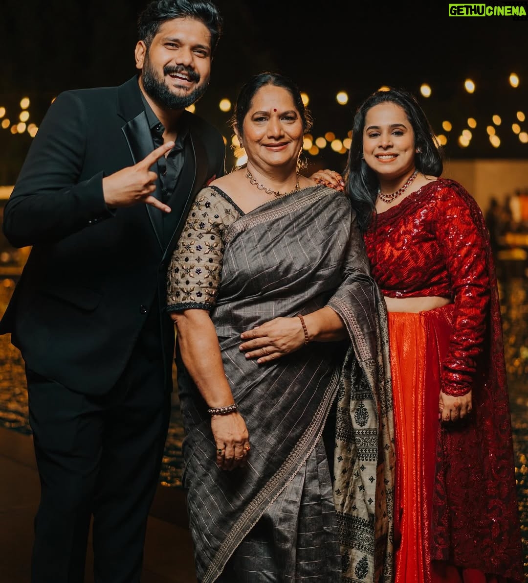 Priyanka Deshpande - 250.9K Likes - All my love, for the one who’s been my partner in every chapter of life — for every silly fight, every secret kept, and every tomorrow we share. 🥂♥️
.
.
#iloveyoutambi #rakhi
