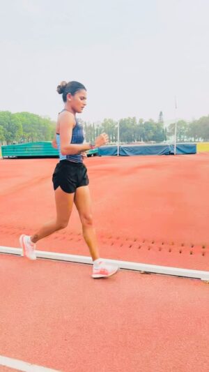 Priyanka Goswami Instagram - “सबकुछ कुछ नहीं से शुरू हुआ था.”
#workhard #indian #athlete #bemotivated #strongwomen #olympic
