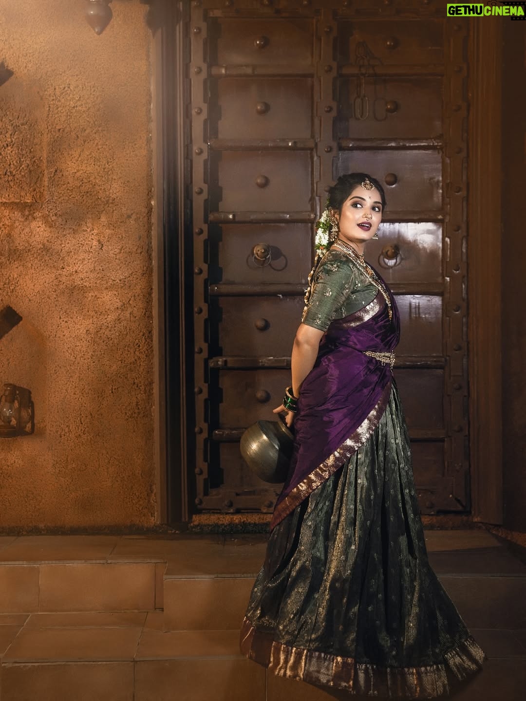 Priyanka M Jain - 89.3K Likes - మహానటి❤️‍🔥

In @srehadesignerstudioofficial @srehadesignerjewelleryofficial 
📸 @dl_shoots 
💄 @almightymakeupstudioacademy 
@nstudios_prewedding 

.

.

.

.

.

.

#priyanka #priyankajain #priyankamjain #mahanati #savitri #trending #retro #india #telugu #teluguretro #maayabazaar #lehenga #pattu #south #southindian #wedding #jewellery #viral #bn #virall #vintage #designs #designsoftheday #weddinghairstyle #ootd #ootn #outfit #attire