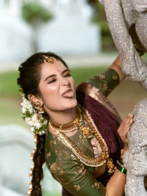 Priyanka M Jain Instagram - మహానటి❤️🔥
In @srehadesignerstudioofficial @srehadesignerjewelleryofficial
📸 @dl_shoots
💄 @almightymakeupstudioacademy
@nstudios_prewedding
.
.
.
.
.
.
#priyanka #priyankajain #priyankamjain #mahanati #savitri #trending #retro #india #telugu #teluguretro #maayabazaar #lehenga #pattu #south #southindian #wedding #jewellery #viral #bn #virall #vintage #designs #designsoftheday #weddinghairstyle #ootd #ootn #outfit #attire