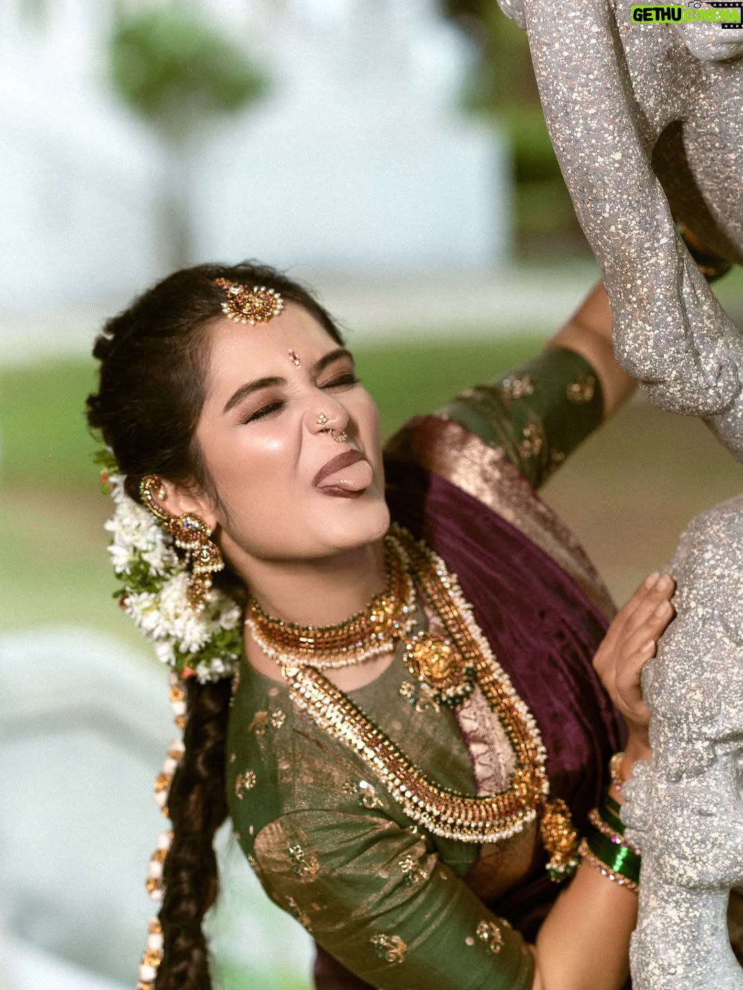 Priyanka M Jain - 89.3K Likes - మహానటి❤️‍🔥

In @srehadesignerstudioofficial @srehadesignerjewelleryofficial 
📸 @dl_shoots 
💄 @almightymakeupstudioacademy 
@nstudios_prewedding 

.

.

.

.

.

.

#priyanka #priyankajain #priyankamjain #mahanati #savitri #trending #retro #india #telugu #teluguretro #maayabazaar #lehenga #pattu #south #southindian #wedding #jewellery #viral #bn #virall #vintage #designs #designsoftheday #weddinghairstyle #ootd #ootn #outfit #attire