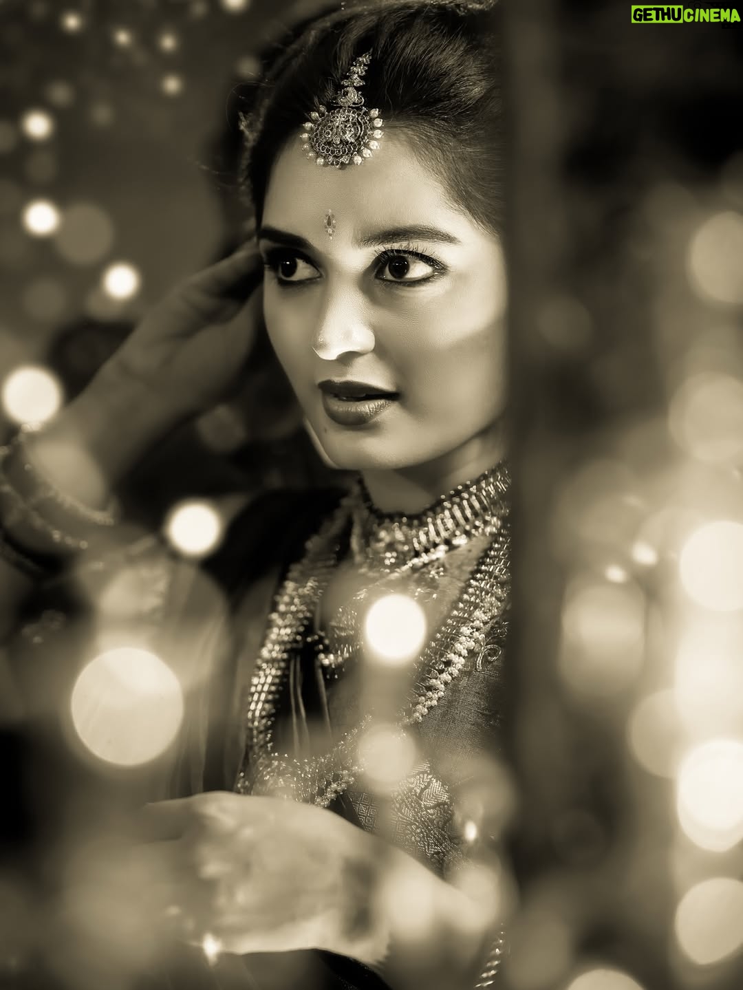 Priyanka M Jain - 89.3K Likes - మహానటి❤️‍🔥

In @srehadesignerstudioofficial @srehadesignerjewelleryofficial 
📸 @dl_shoots 
💄 @almightymakeupstudioacademy 
@nstudios_prewedding 

.

.

.

.

.

.

#priyanka #priyankajain #priyankamjain #mahanati #savitri #trending #retro #india #telugu #teluguretro #maayabazaar #lehenga #pattu #south #southindian #wedding #jewellery #viral #bn #virall #vintage #designs #designsoftheday #weddinghairstyle #ootd #ootn #outfit #attire