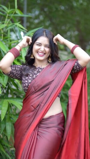 Priyanka M Jain Instagram - Thumak Thumak 💃💋
.
#priyankajain #shivakumar #tumaktumak🥰🥰❤️ #shivpriya #neverendingtales #instagram #instareels #instamood #dance #reels #india #love #lovereels #girl #thumakthumak #viral #viralreels #trending #trendingsongs #trendingaudio