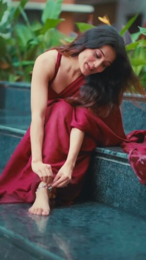 Priyanka Mitra Instagram - Jhankar Si Hai Dil Ke Taar Mein Tab Se ❤️
.
.
💄 @artistic_arinjit 
🥻 @sampurna_dey_100 
🎥 @dipankardasinsta 
#pardesiya #love #livelife #reelitfeelit #weather #recentfavorite #happiness #gratitude #grateful #radhekrishna