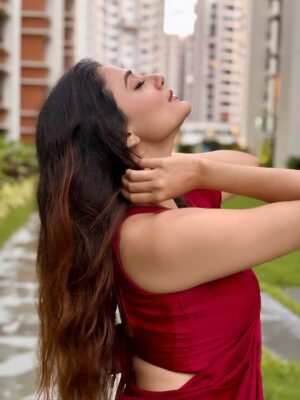 Priyanka Mitra Instagram - 🤎
.
.
💄 @artistic_arinjit 
🥻 @sampurna_dey_100 
.
.
#imstagood #love #happiness #weather #redraw #gratitute #grateful #harekrishna