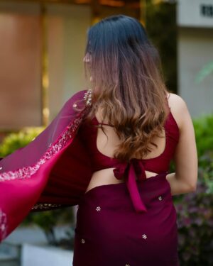 Priyanka Mitra Instagram - Grateful for everything that forced me to love myself more ❤️
.
Sharee from @goindrilaofficial ✨
Blouse from @sampurna_dey_100 ✨
Captured by @dipankardasinsta ✨
Jewellery @mpjjewellers ✨
.
#instagood #potd #love #peace #happiness #saree #ethnic #livelovelife #grateful #gratitude #radhekrishna