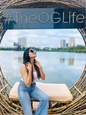Priyanka Mitra Instagram - Sun-daze 🤍
.
.
#instagood #whitelove #happiness #love #livelife #gratitude #grateful #radhekrishna