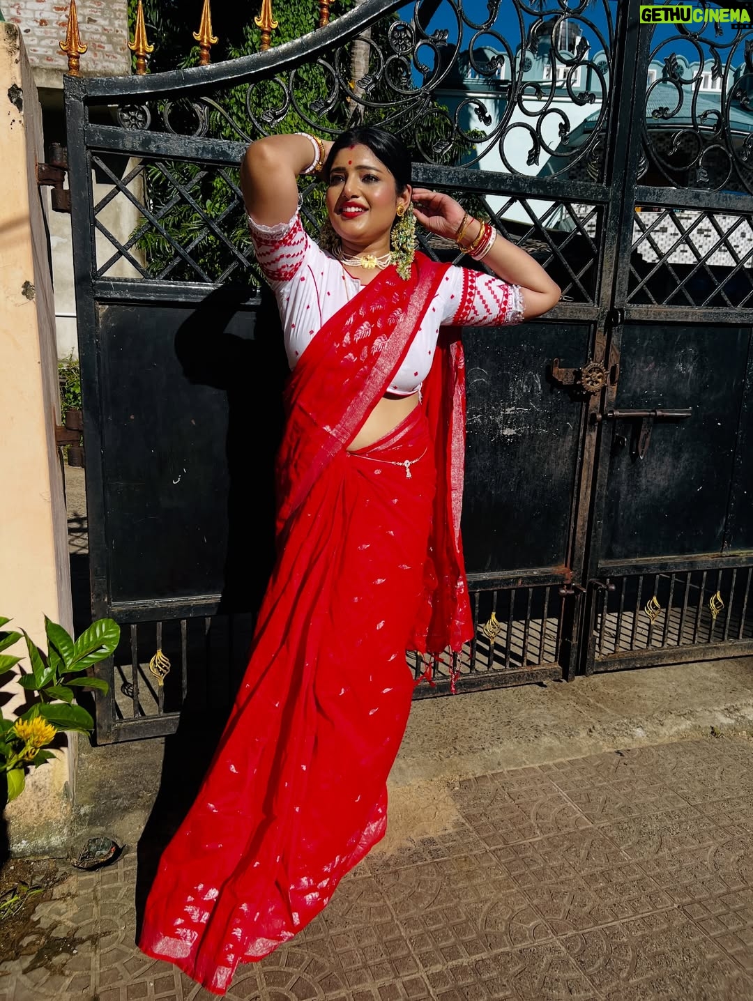 Priyanka Panigrahi - 3.5K Likes - #laalsaree❤️