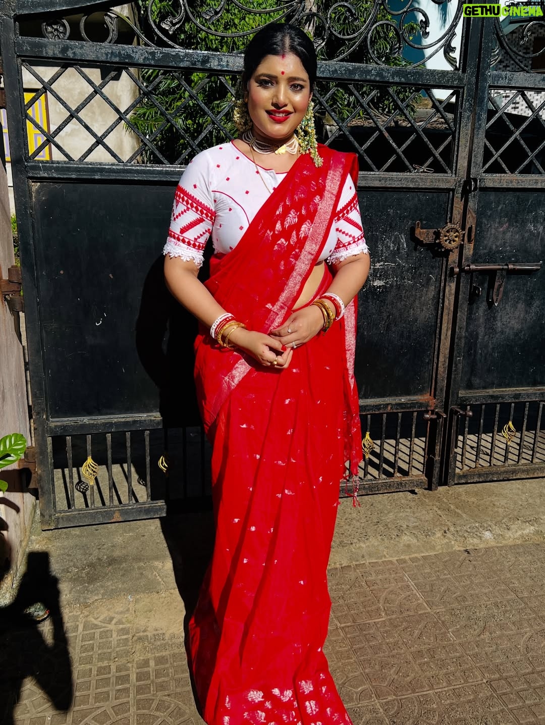 Priyanka Panigrahi - 3.5K Likes - #laalsaree❤️