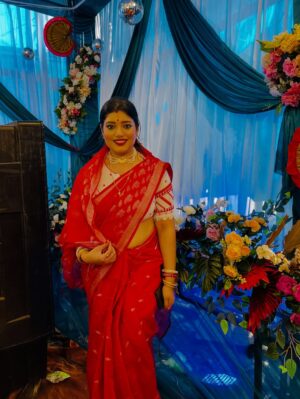 Priyanka Panigrahi Instagram - #laal saree🫶🏻🫶🏻🫶🏻🫶🏻