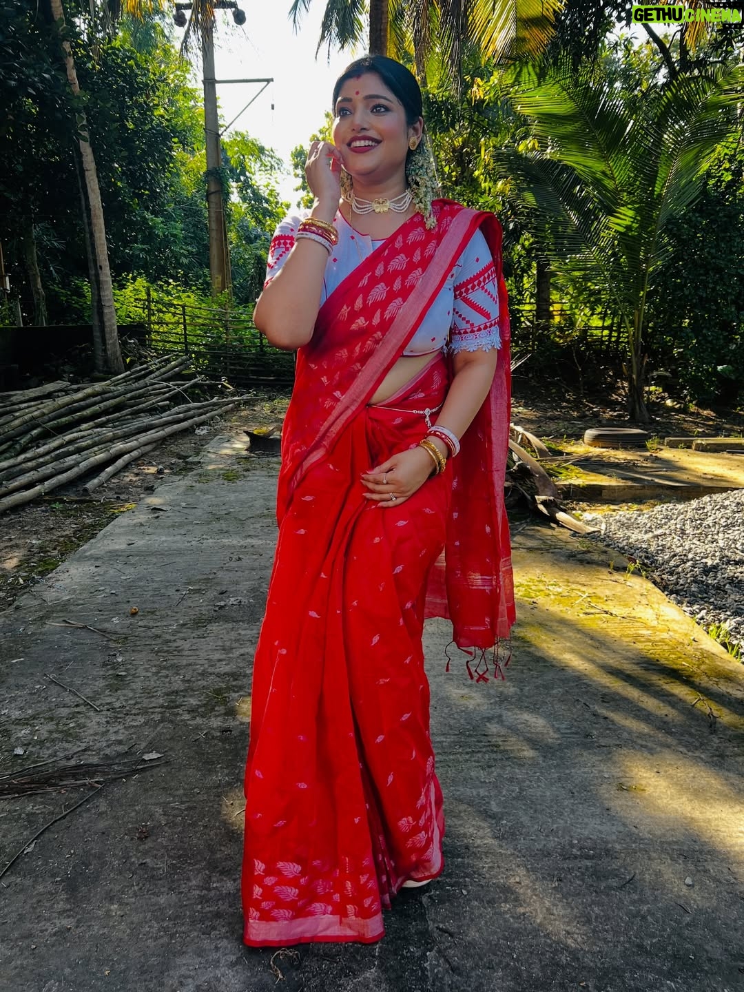 Priyanka Panigrahi - 3.5K Likes - #laalsaree❤️