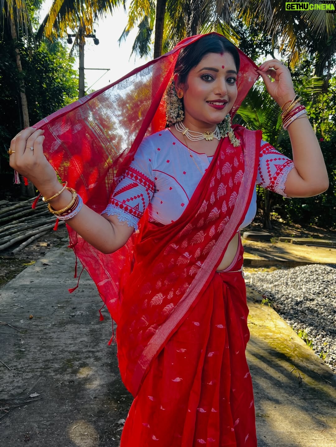 Priyanka Panigrahi - 3.5K Likes - #laalsaree❤️