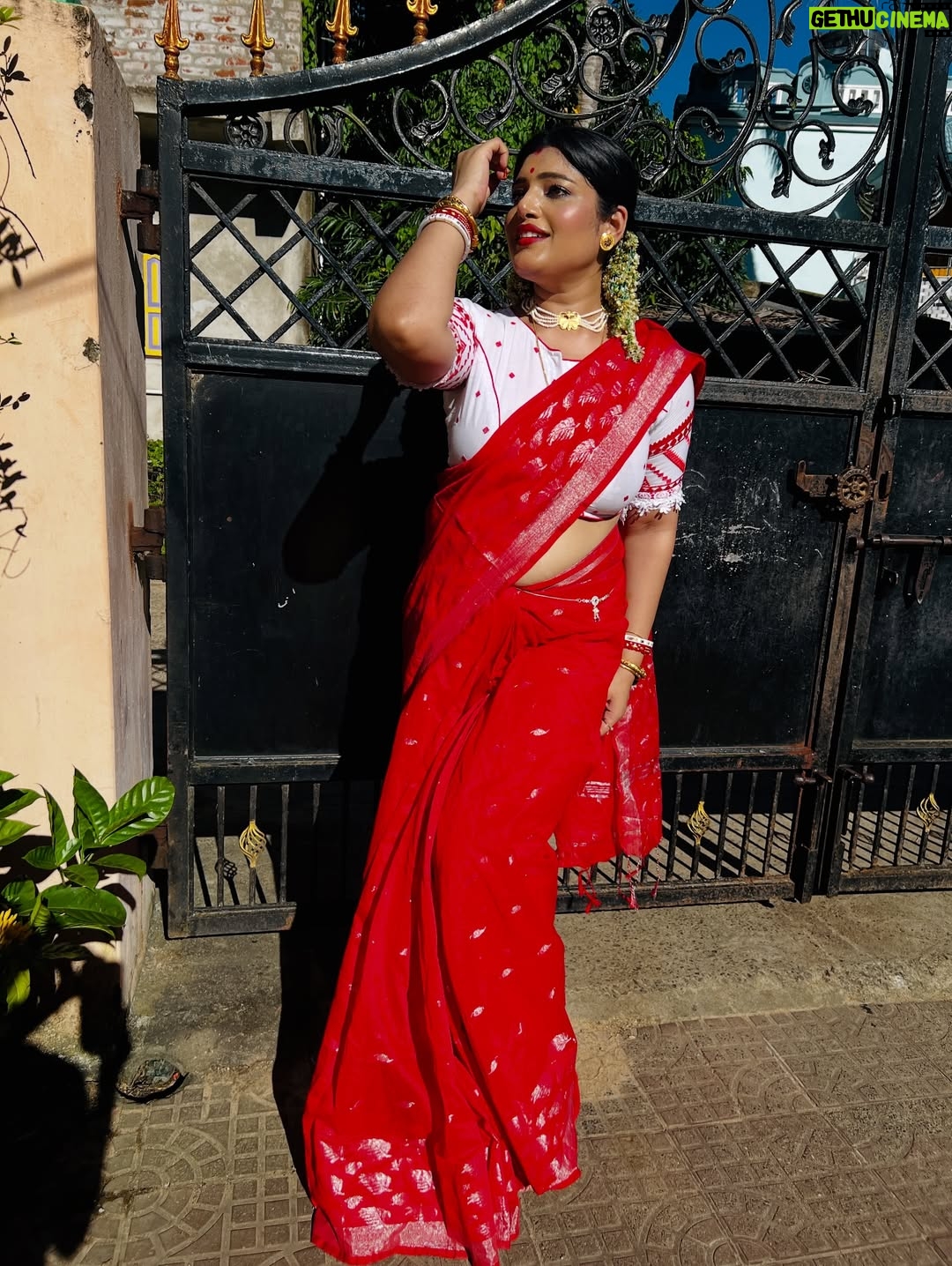 Priyanka Panigrahi - 3.5K Likes - #laalsaree❤️