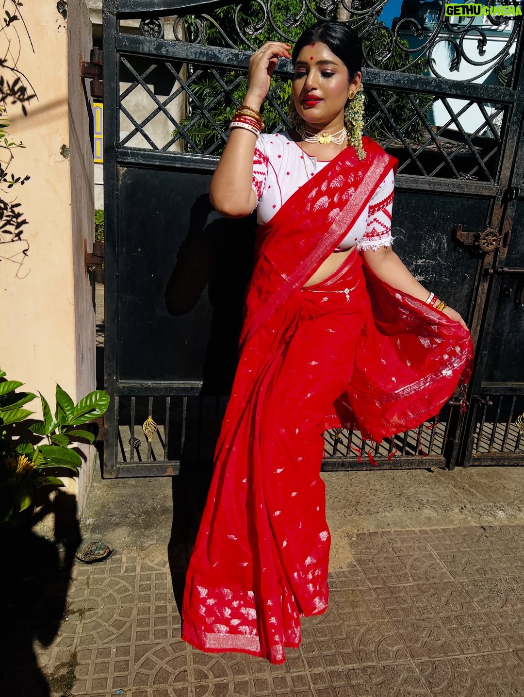 Priyanka Panigrahi - 3.5K Likes - #laalsaree❤️
