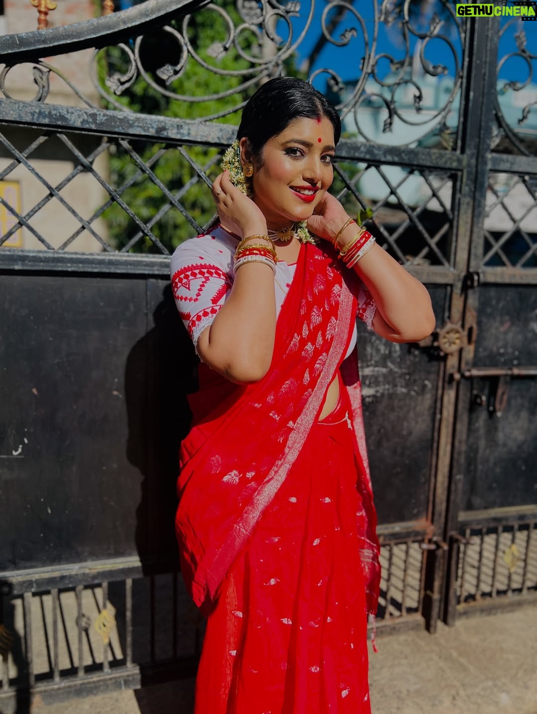 Priyanka Panigrahi - 3.5K Likes - #laalsaree❤️