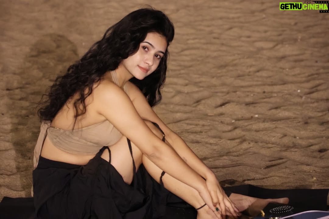 Priyanka Singh - 3 Likes - 🫰🏻🤍a happy and pure heart.
.
.
.
#instagram #photooftheday #instagood #instaphoto #beach