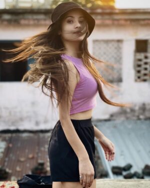Priyanka Singh Instagram - 🌸