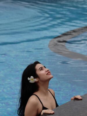 Priyanka Singh Instagram - endless blue 🌊🌅🪸🪼
one of my favourite place 🫶🏻
.
.
.
#summertime #pool #goodvibesalways #happy #instagram #girlstrip