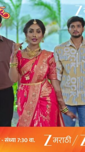 Purva Rajendra Shinde Instagram - नाही गोड, पुरती मिरची..दिशा होणार सून अहिल्याची!
पहा 'पारु’
आज, 7:30 PM
#Paaru #ZeeMarathi #Todayspecial #ZM
आता तुमची आवडती मालिका कधीही कुठेही पाहण्यासाठी Bio मधील लिंकवर क्लिक करा.