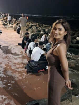 Purva Rajendra Shinde Instagram - My peace costs more than your drama can afford…✨
Enjoying my good time with people who choose ME ❤️✨
#potd #bandstand #mumbai #mumbaimerijaan #goodtimes #happyday #purvashinde #purvaraaj