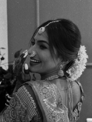 Purva Rajendra Shinde Instagram - या या पोरीचा बघून घ्या , बघून घ्या नवा नवा नखरा 🫶🏼
#purvashinde #paaru #dishaa #zeemarathi #marathimulgi #maharashtrian #marathisaaj #marathibana #indianstyle #indiagram #indianoutfit #indiantraditionalwear #purvaraaj
