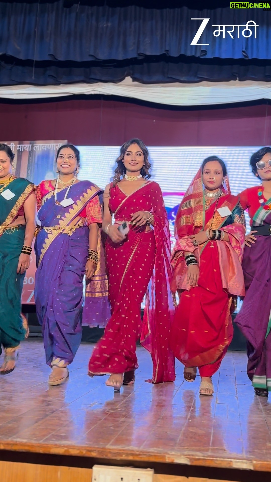 Purva Rajendra Shinde - 7.6K Likes - अभिनेत्री पूर्वा शिंदेसह रंगलेल्या झी मराठी श्रावण सोहळ्यातील काही खास क्षण..✨

#ZeeMarathi #ShravanSohla #InCharacterWithZee #ZM