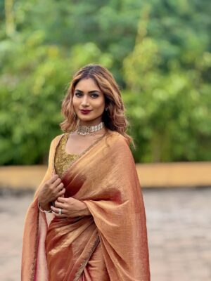 Purva Rajendra Shinde Instagram - ❤️

Haircolour by @karma_unisex_hair_studio 

[ purvashinde saree sareelook blonde highlights golden saree Maharashtrian look. Marathi mulgi. Dishaa paaru zeemarathi ]

#purvashinde #dishaa #paaru #ᴍᴀʀᴀᴛʜɪᴍᴜʟɢɪ #blondehighlights #goldensaree #saree #sareeswag #sareestyle #maharashtrian #potd #purvaraaj #zeemarathiofficial