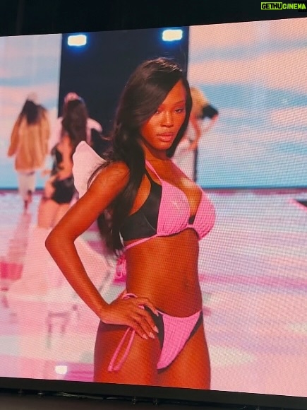 Quen Blackwell - 768.4K Likes - BTS OF MY VS PINK DREAM 🩷