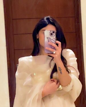 RJ Sheetal Sharma Instagram - 🤍🩷

Dress @peachnpearl11
