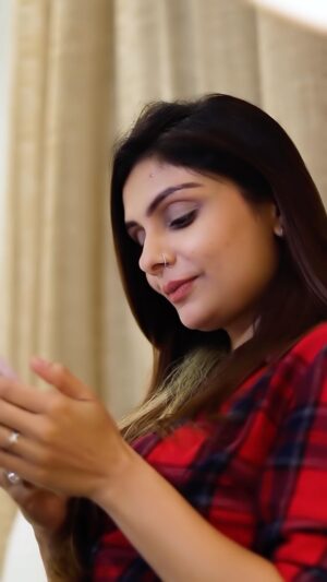 RJ Sheetal Sharma Instagram - Tag your khaas person ❤️
