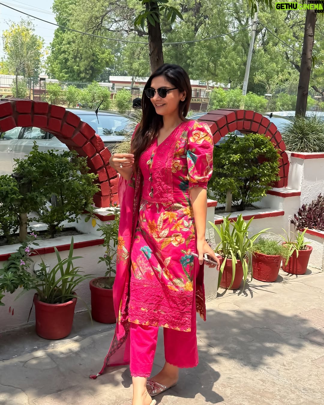 RJ Sheetal Sharma - 1.7K Likes - 🩷🌸