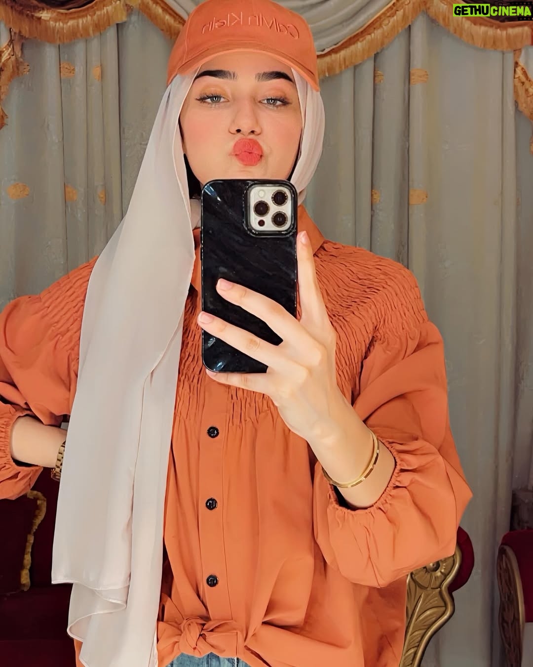 Raazia Mughal - 5.5K Likes - Apka kon sa. Colour fvrt hai ? 🤔
.
.
.
.
.
.
@raaziamughal.official 
.
.
.
.
.
.
.
#post #positivevibes #pic #picture #love #ree #reelsinstagram #reelsvideo #reelitfeelit #reef2reef #reelsindia #reelsviral #reelkarofeelkaro #reelsinsta #reelitfeelit #reelsinsta #reelsinstagram😍 #trendingreels #reelitfeelit❤️❤️ #dubai #dubai🇦🇪