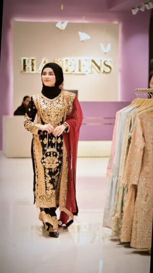 Raazia Mughal Instagram - šāāļøā¤ļø wo bs gulzar nay likh he liya kuch šā¤ļøā¤ļø trendšāāļø
.
.
.
.
.
.
.
.
.
.
.
.
.
.
#rĆ©el #reelitfeelit #reelsindia #reelsinstagram #reelitfeelitā¤ļøā¤ļø #reels #reelsinstagramš #reelsinstagramā¤ļøšÆ #reelkarofeelkaro #reelindia #dress #dresses #trend #reel #instagram #love #me #like #share #love
