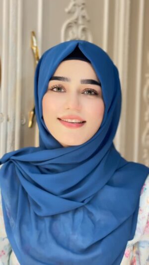 Raazia Mughal Instagram - With @alsiraat_app my life has completely changed, when i say it i literally mean it. It is my DIGITAL QURAN TUTOR as You can do go from Qaida to fluent recitation with this application- They have so many
features like:
Interactive Qaida learning modules
Guided recitation
Self paced learning
Mistake correction through audio
Quran reading with correct pronunciation
Quran listening feature with clear audio
Child-friendly interface
#rĆ©el #reeitfeelit #rĆ©el #reelitfeelit #quran #quranlearning #quranapp #reelsofinstagram #reelinstagramā¤ļø #instagram #instamood #qurandaily #learnquran #islamicapp #alsiraat