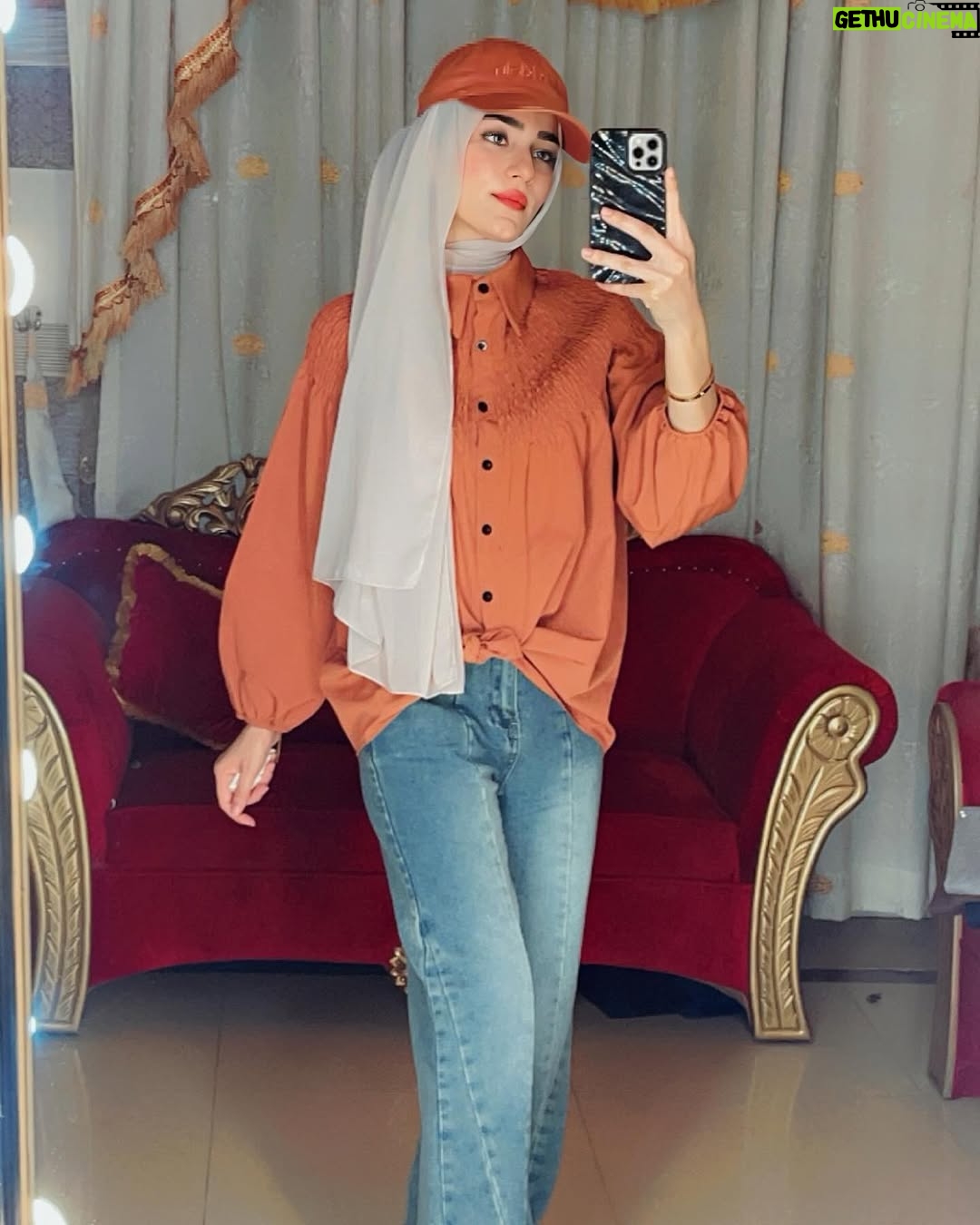Raazia Mughal - 5.5K Likes - Apka kon sa. Colour fvrt hai ? 🤔
.
.
.
.
.
.
@raaziamughal.official 
.
.
.
.
.
.
.
#post #positivevibes #pic #picture #love #ree #reelsinstagram #reelsvideo #reelitfeelit #reef2reef #reelsindia #reelsviral #reelkarofeelkaro #reelsinsta #reelitfeelit #reelsinsta #reelsinstagram😍 #trendingreels #reelitfeelit❤️❤️ #dubai #dubai🇦🇪